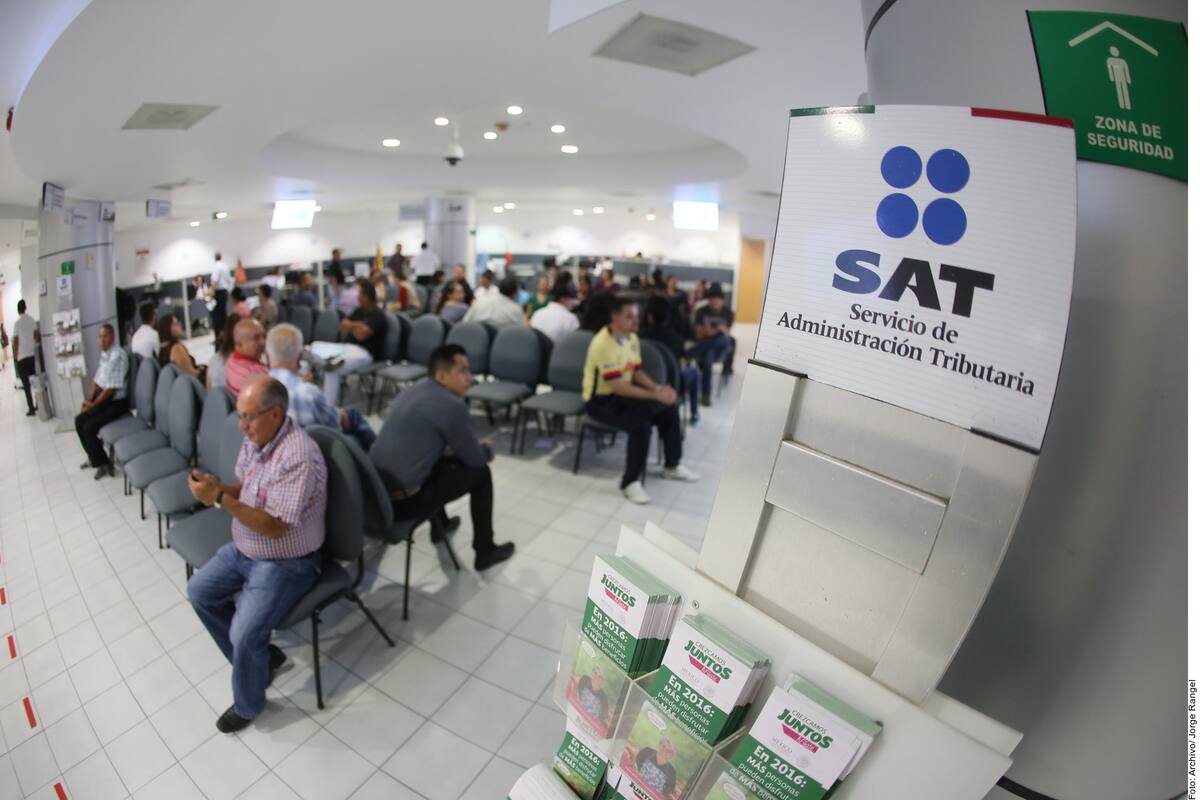 Va el SAT contra defraudadores fiscales