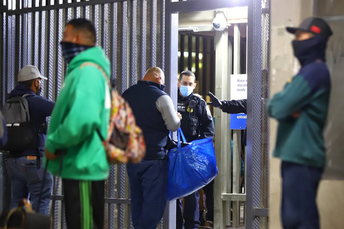 Necesaria vacunación para abrir frontera: SS