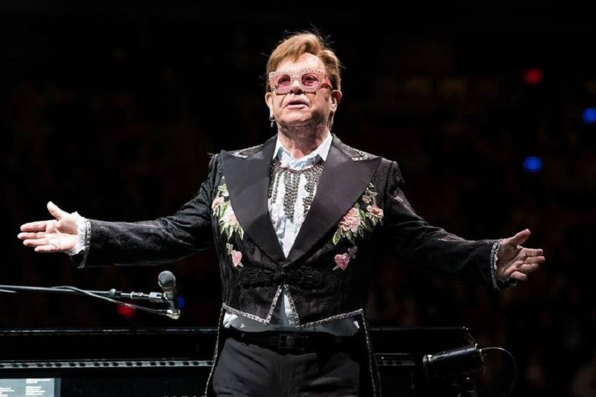 Elton John se va de Twitter
