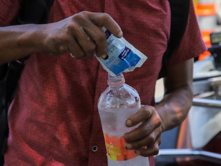 Electrolitos: algunos quedarán exentos del nuevo impuesto IEPS en 2026 ¿Qué tipo sueros orales se salvan del nuevo impuesto a bebidas azucaradas?