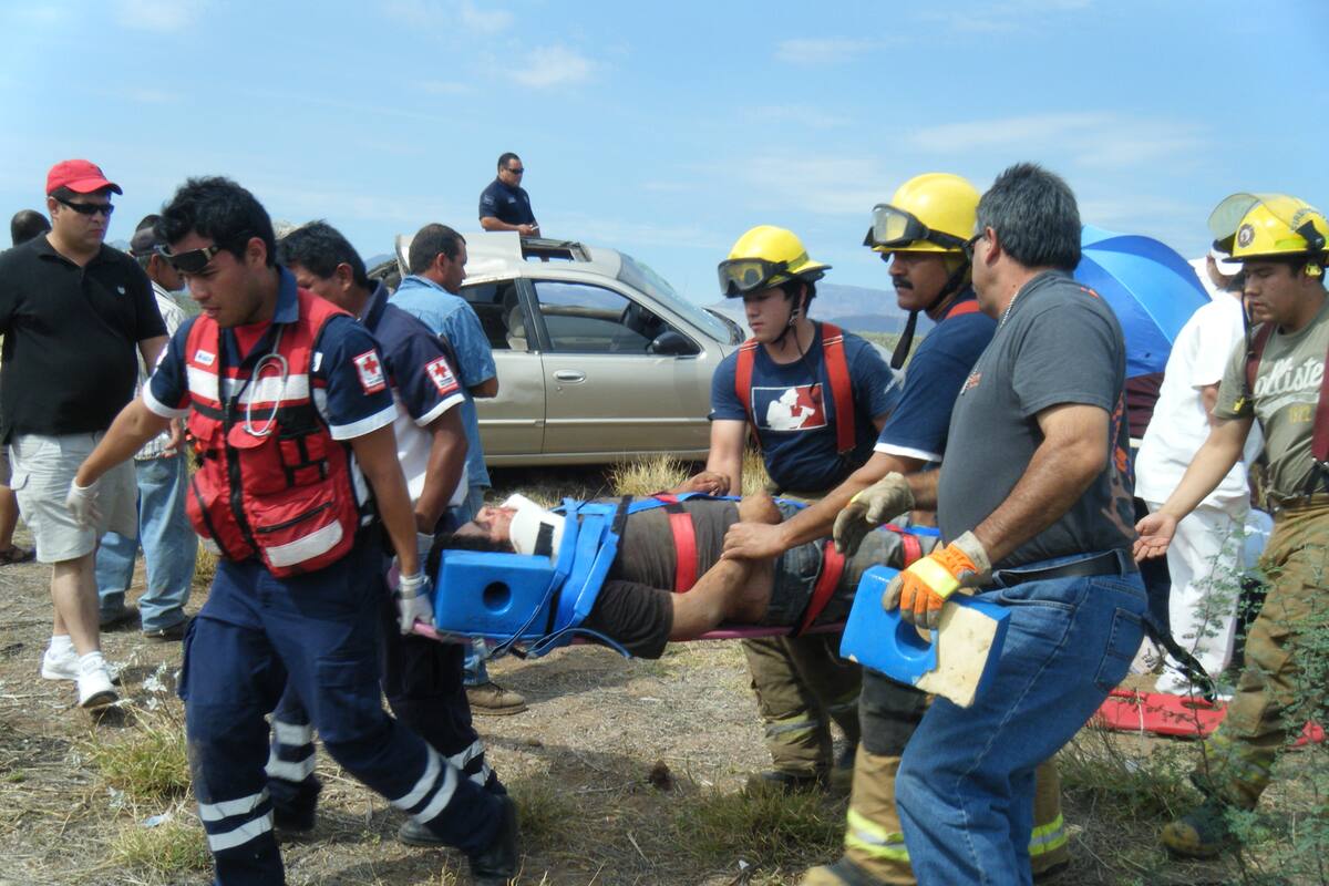 Muere motociclista tras participar en choque contra auto en Hermosillo