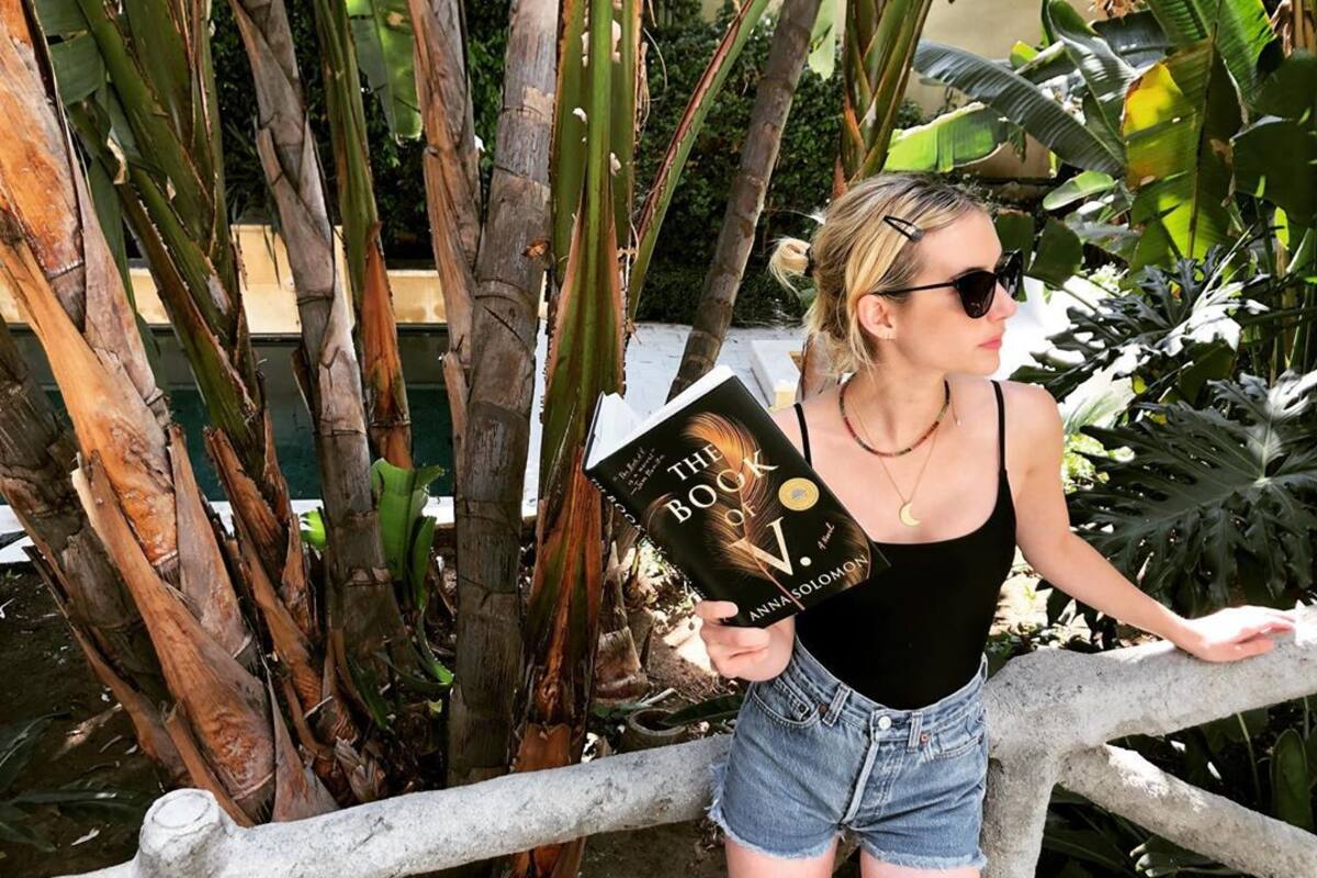 Emma Roberts espera un bebé con su novio Garrett Hedlund