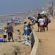 Familias abarrotan Playas de Tijuana antes del regreso a cla