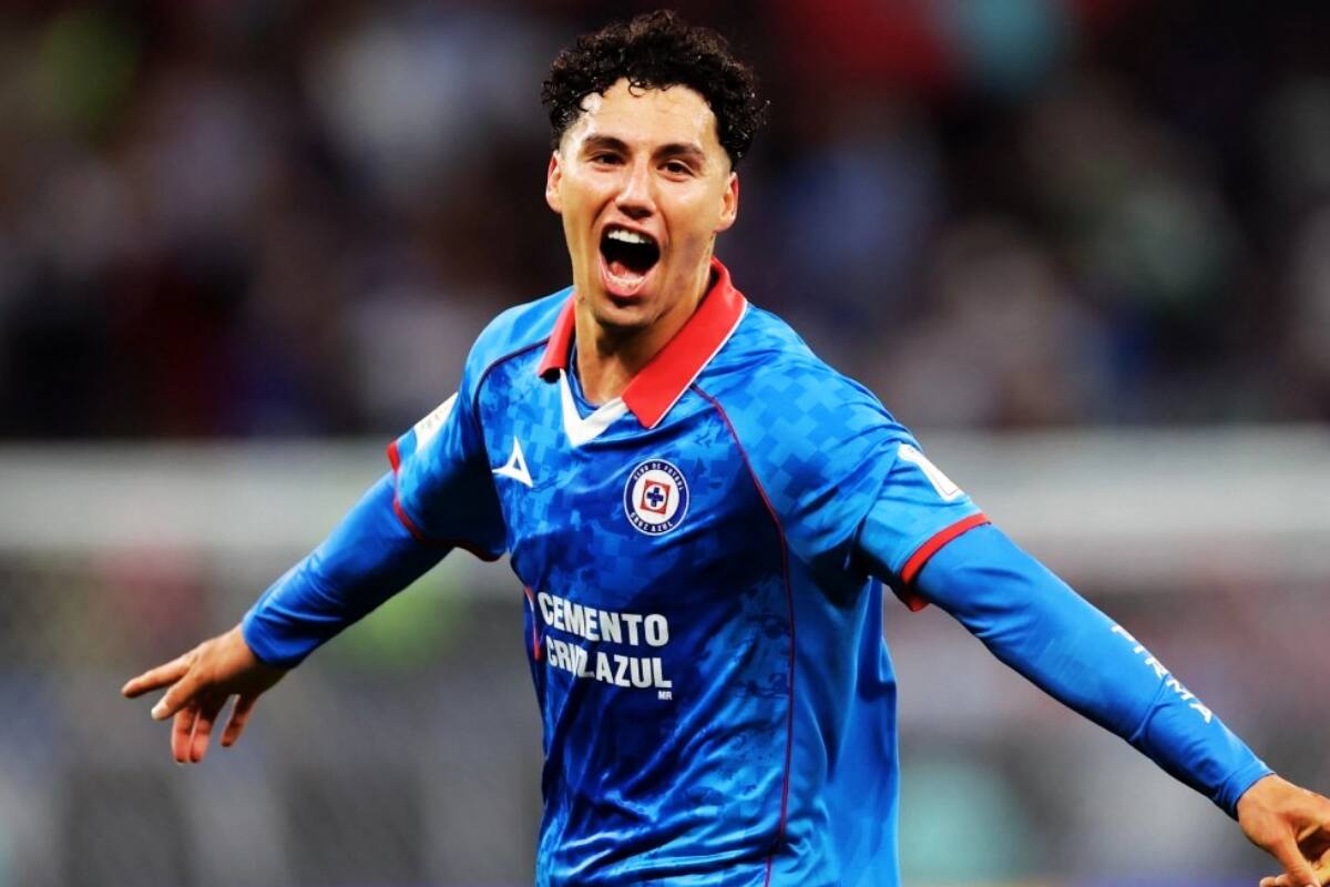 Jorge Sánchez podría abandonar Cruz Azul y migrar a Europa