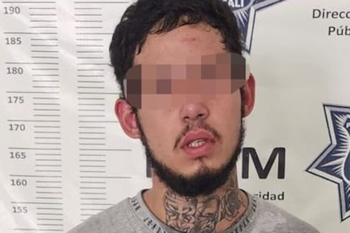 Joven arrestado por golpear a otro en Valle de Puebla
