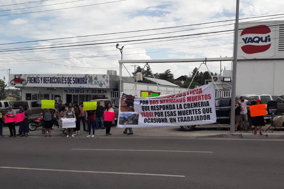 Manifestantes exigen justicia tras choque que dejó dos muertes en Nogales