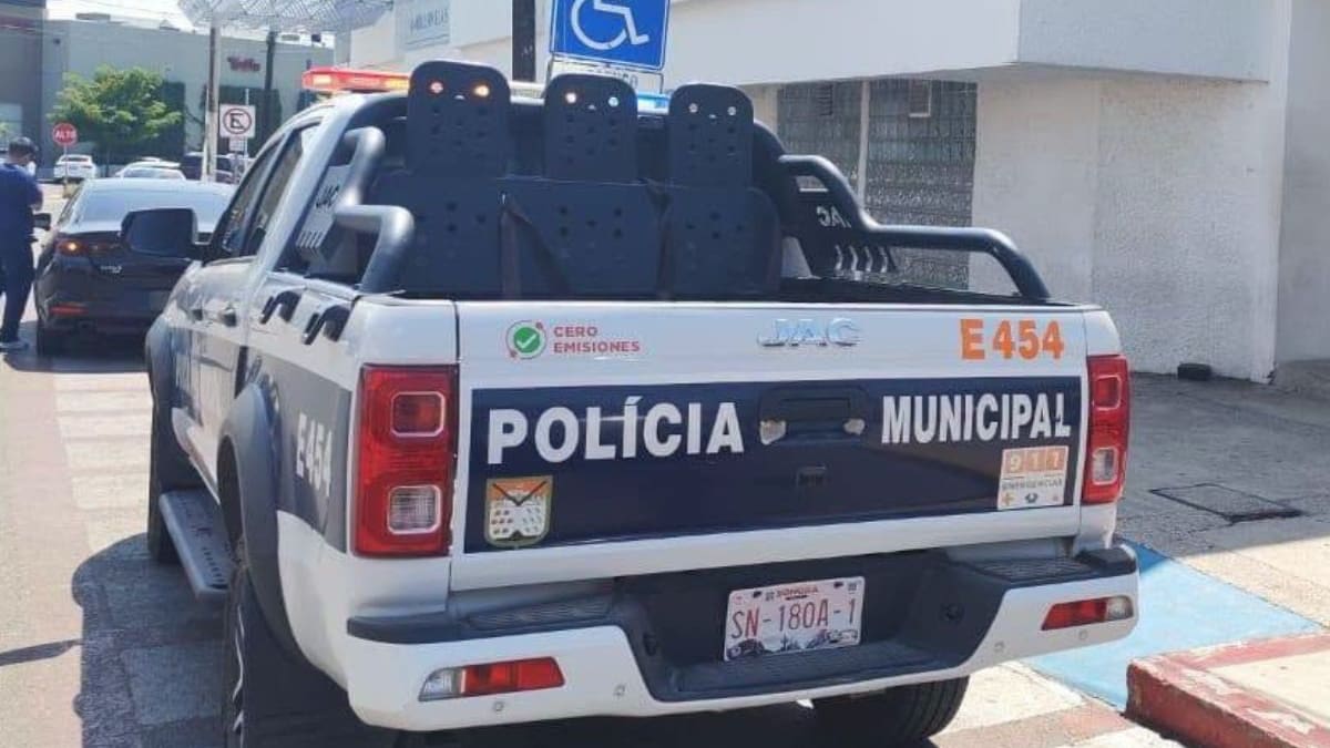 Detienen en Hermosillo a Francisco “N”, de 33 años, por amenazar con cuchillo a su pareja y a Akimi “N”, de 23, por amagar a su primo en Miguel Alemán