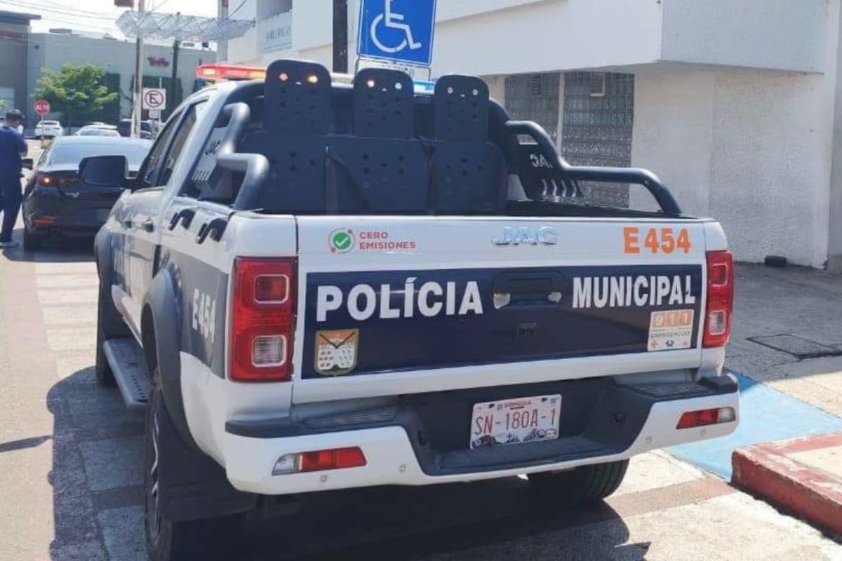 Detienen en Hermosillo a Francisco “N”, de 33 años, por amenazar con cuchillo a su pareja y a Akimi “N”, de 23, por amagar a su primo en Miguel Alemán