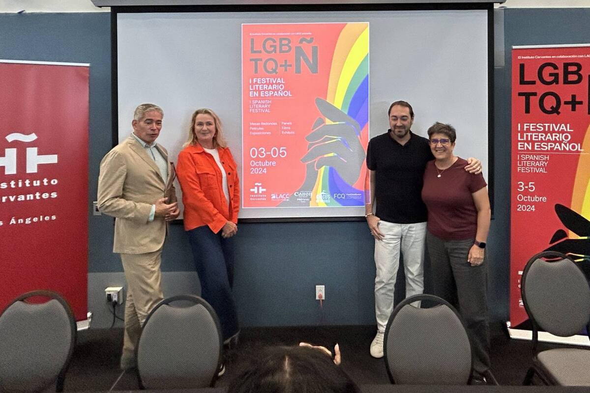Autores latinoamericanos participan en cumbre de literatura LGBTQ+ en Los Ángeles