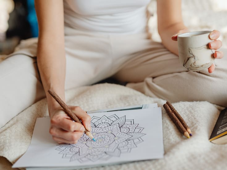 Siete técnicas de relajación para enfrentar el estrés diario, según Cleveland Clinic