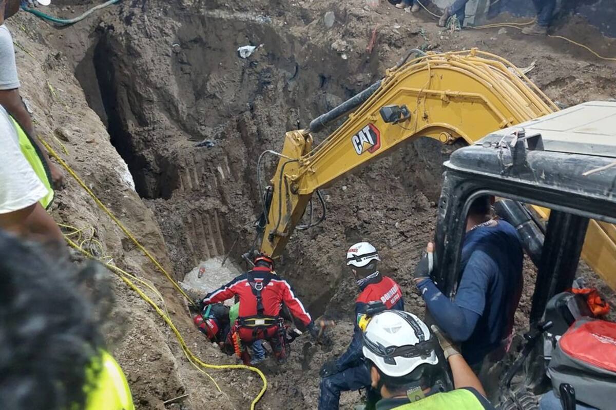 Mueren dos trabajadores al quedar sepultados 6 metros en obra de drenaje en Oaxaca