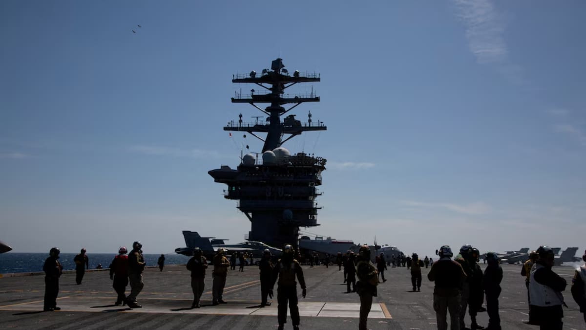 El portaaviones USS Nimitz inicia su último despliegue hacia Sudamérica y podría repetir el ejercicio combinado Gringo – Gaucho junto a la Armada Argentina en maniobras aeronavales históricas en el Atlántico Sur