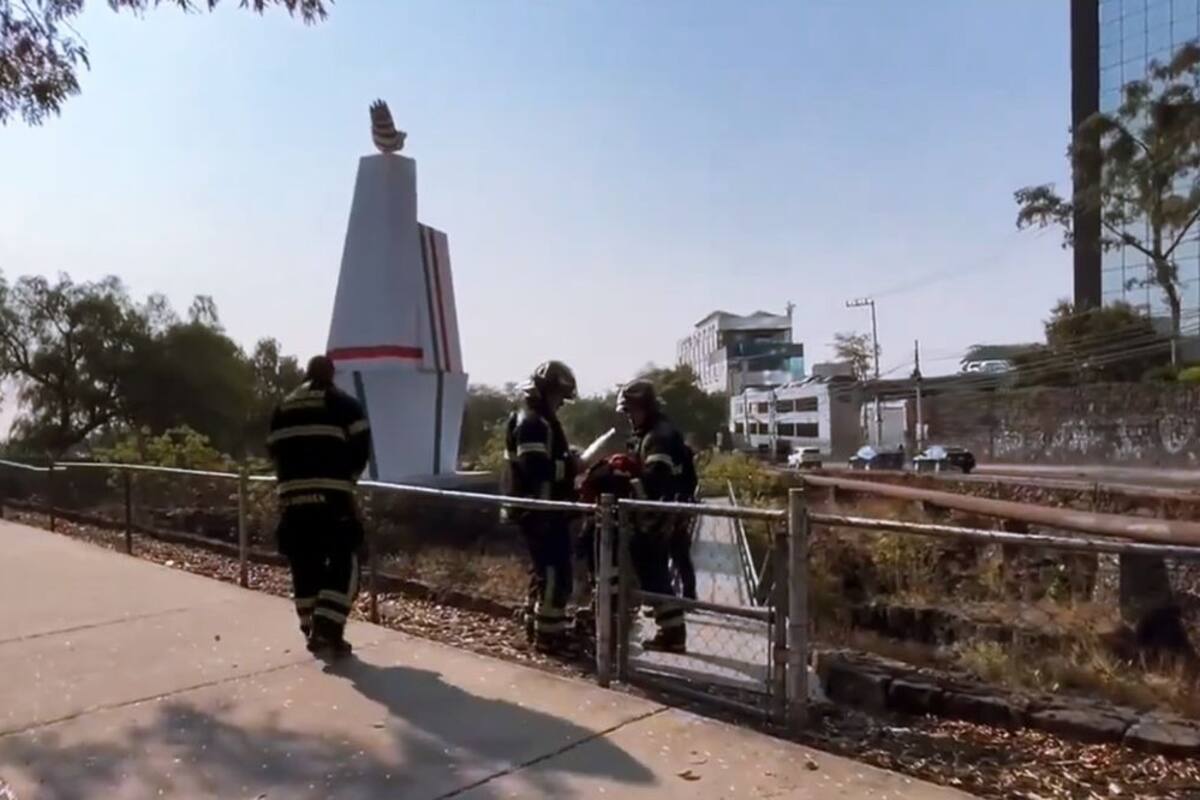CDMX: Encuentran cuerpo colgado bajo la estatua “Hombre de paz”