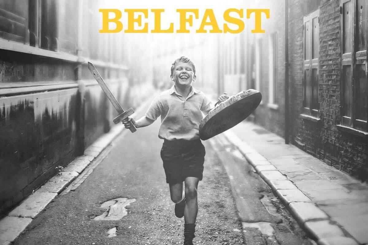 "Belfast" aterriza en los cines de Estados Unidos y mira ya a los Óscar
