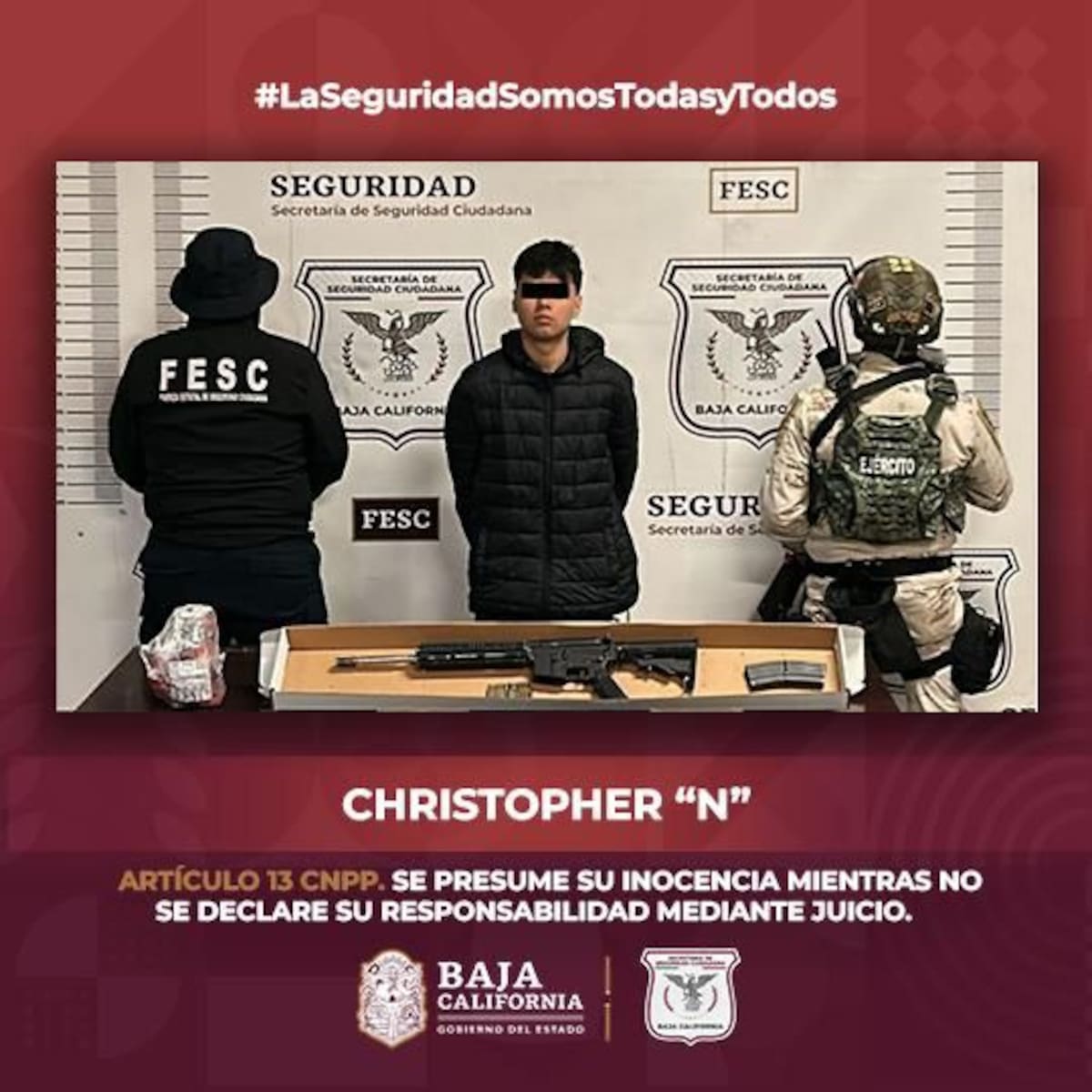 Se logró la captura de Christopher “N”, de 18 años y originario de Tijuana, luego de que fuera sorprendido sosteniendo una maleta de la cual salía un objeto con características de cañón de arma de fuego l Foto: Cortesía