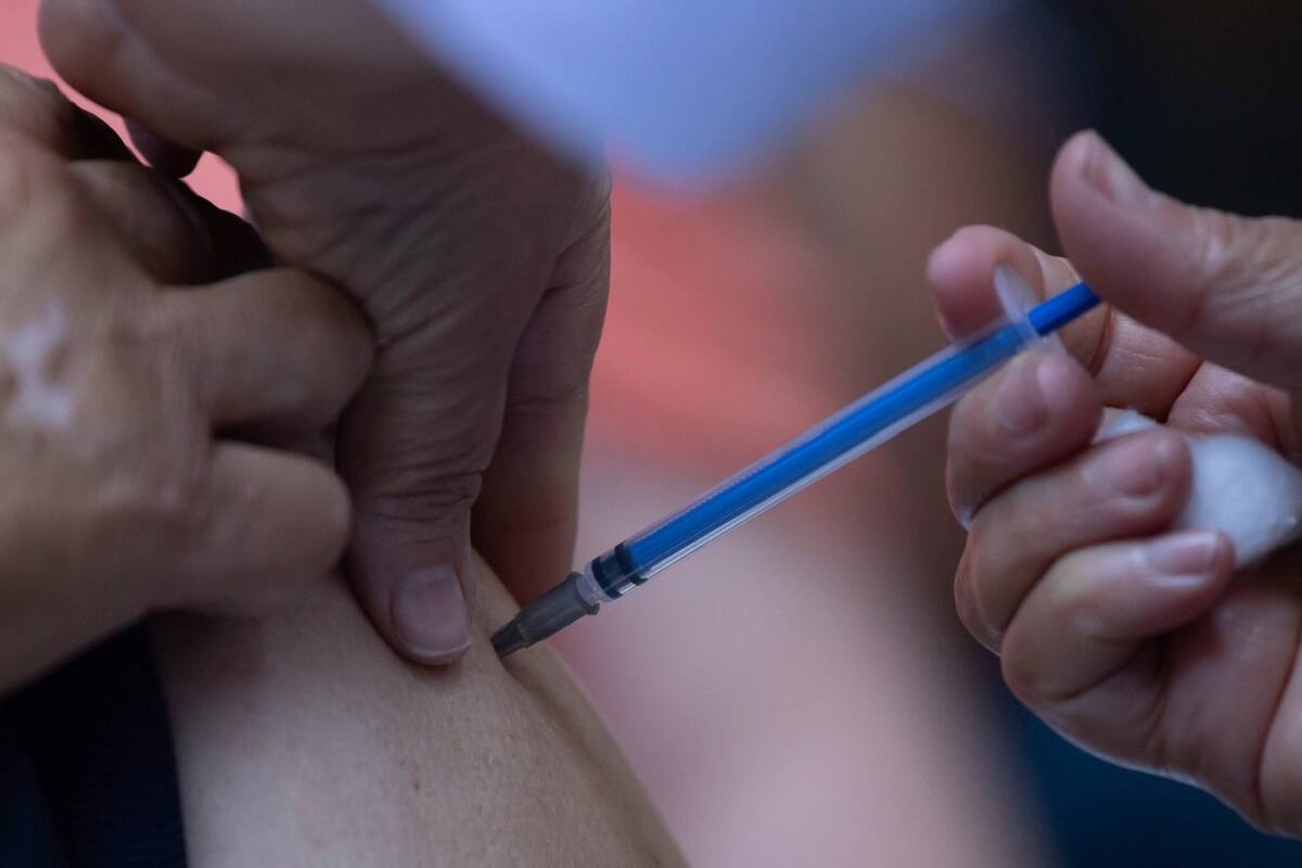 Sigue jornada de vacunación contra Covid-19 en primera dosis