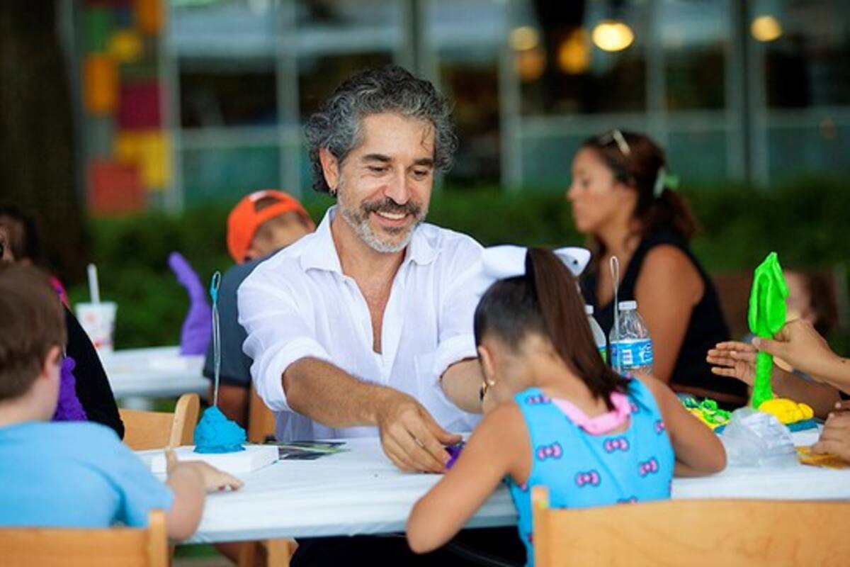 El artista plástico Jorge Marín es nombrado embajador de Unicef