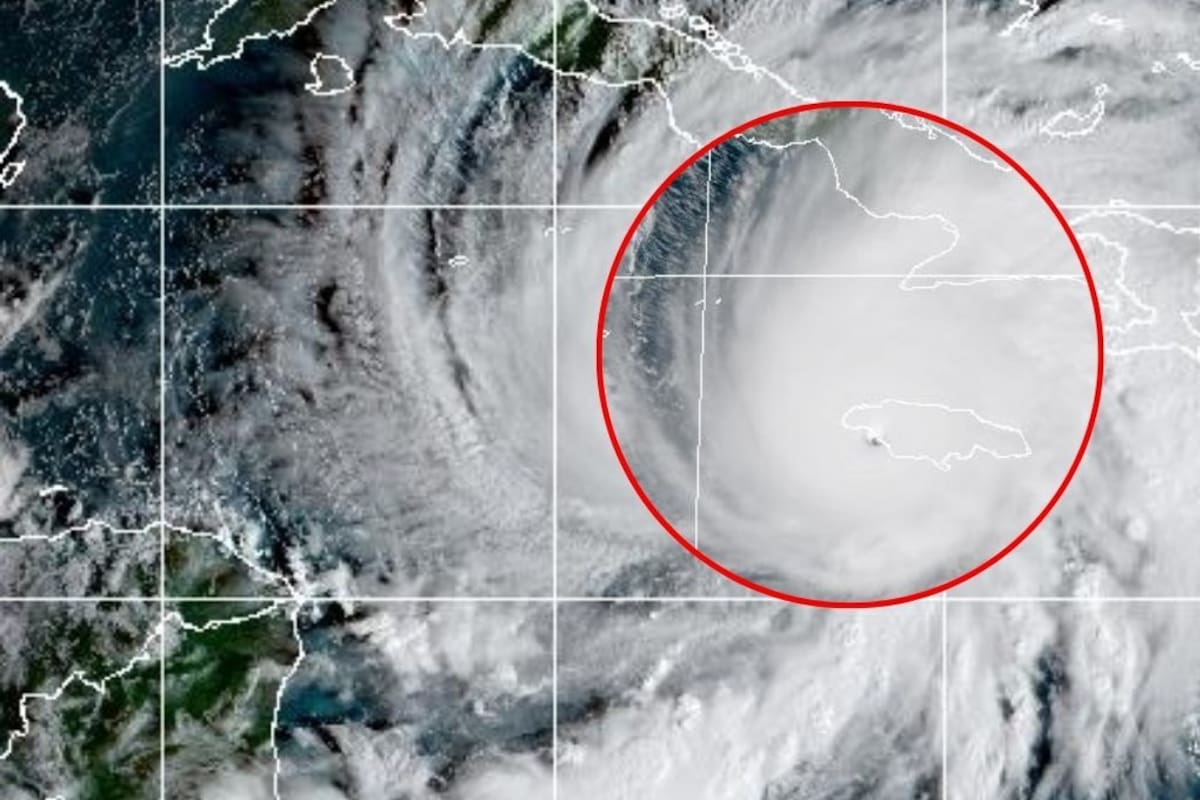 Huracán Melissa categoría 5 toca tierra en Jamaica con vientos de casi 300 km/h y alto riesgo de inundaciones; daños podrían ser “catastróficos” advierte primer ministro