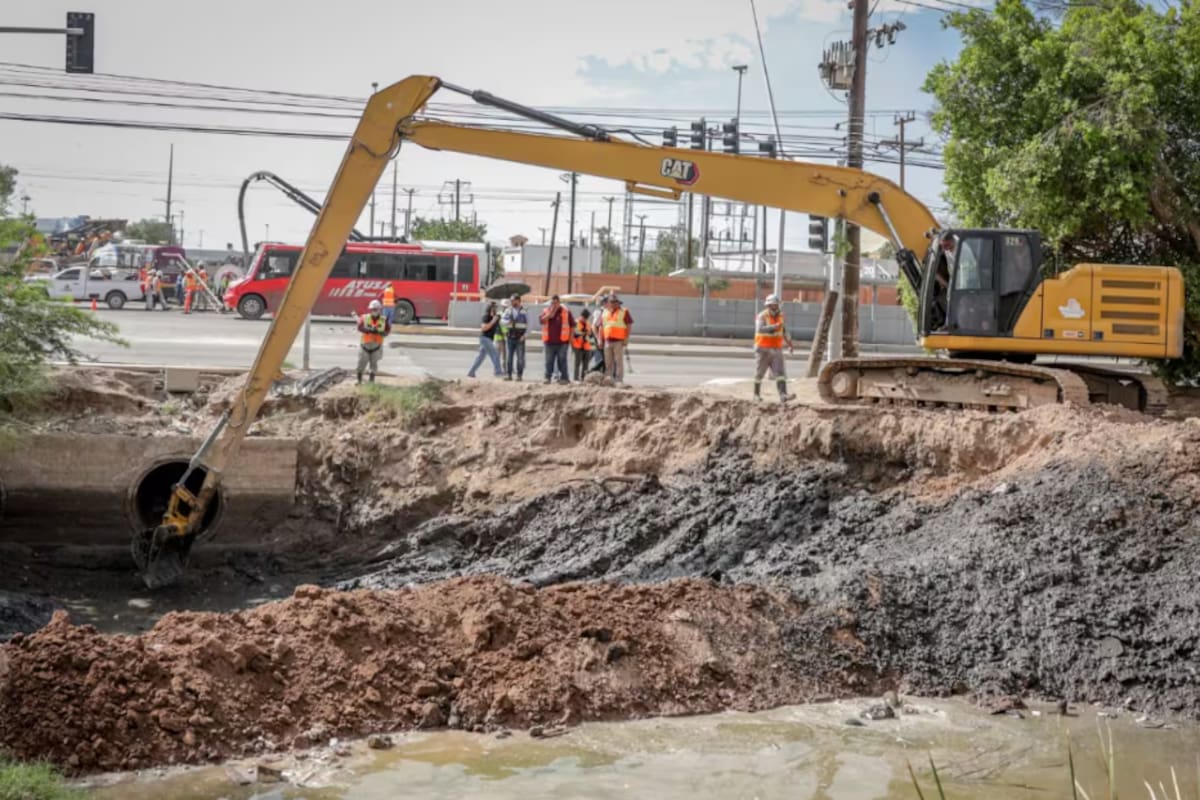 Preparan drenes y vialidades de Mexicali ante pronóstico de lluvias para este fin de semana