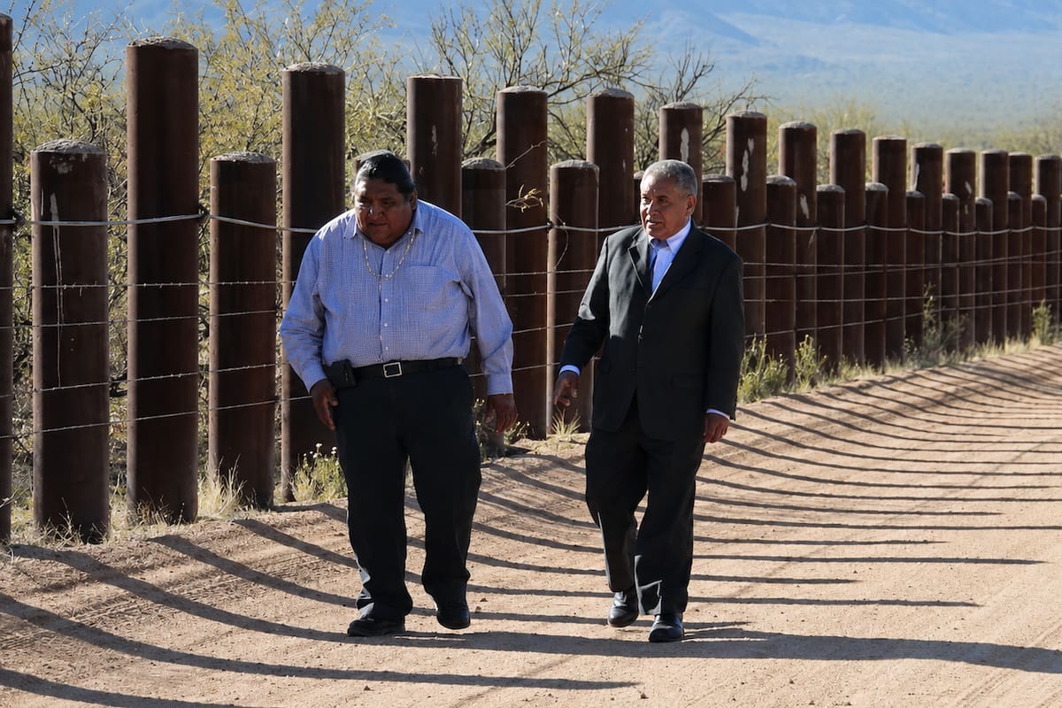 Tras el fallo que permite construir un muro fronterizo entre Sonora y Arizona, los Tohono O’odham defienden su territorio ancestral, clave para su identidad y sustento durante generaciones