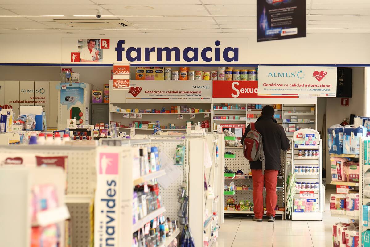 Gobierno federal debe $10 mil millones a industria farmacéutica mexicana