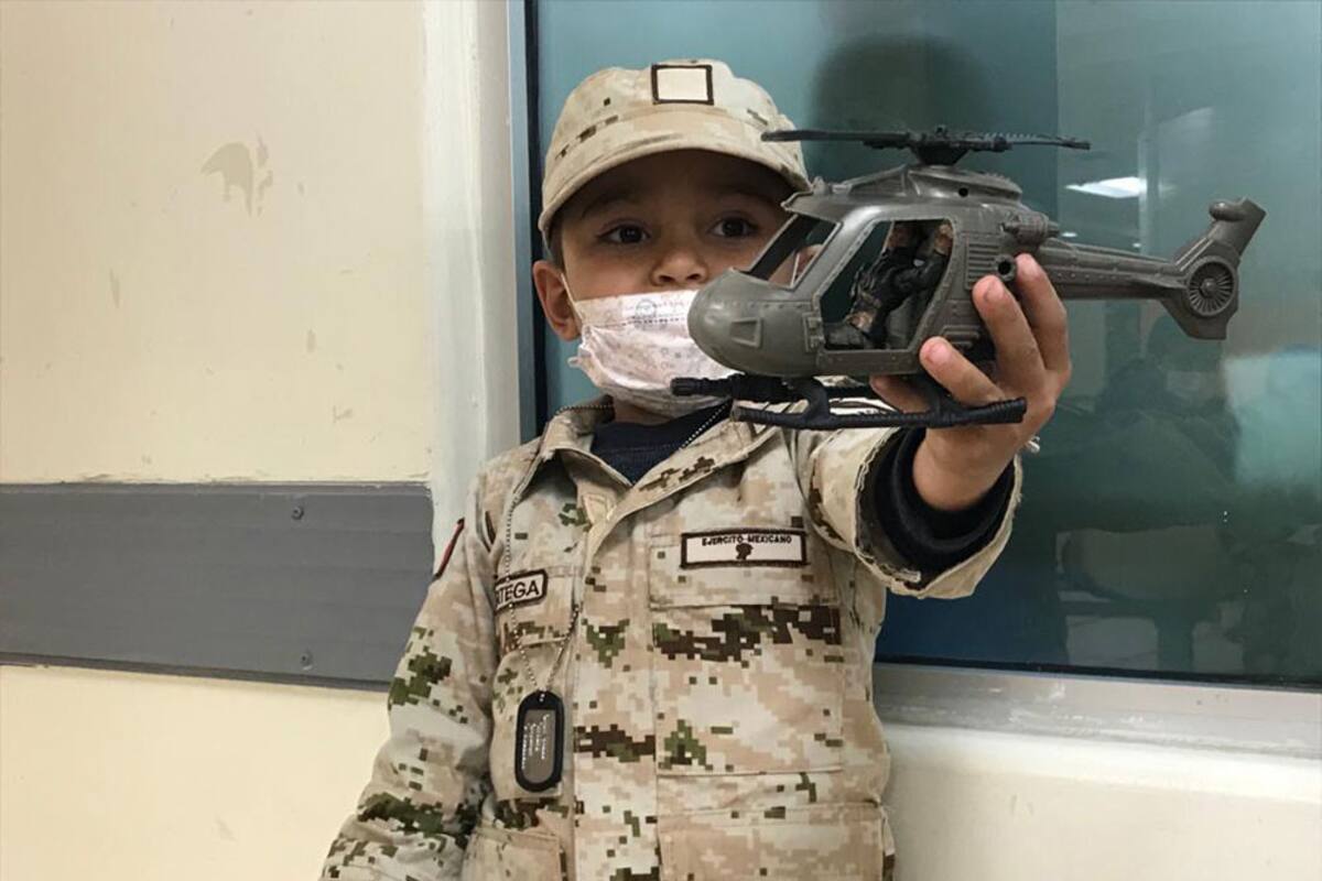 Se convierte en soldado por luchar contra el cáncer