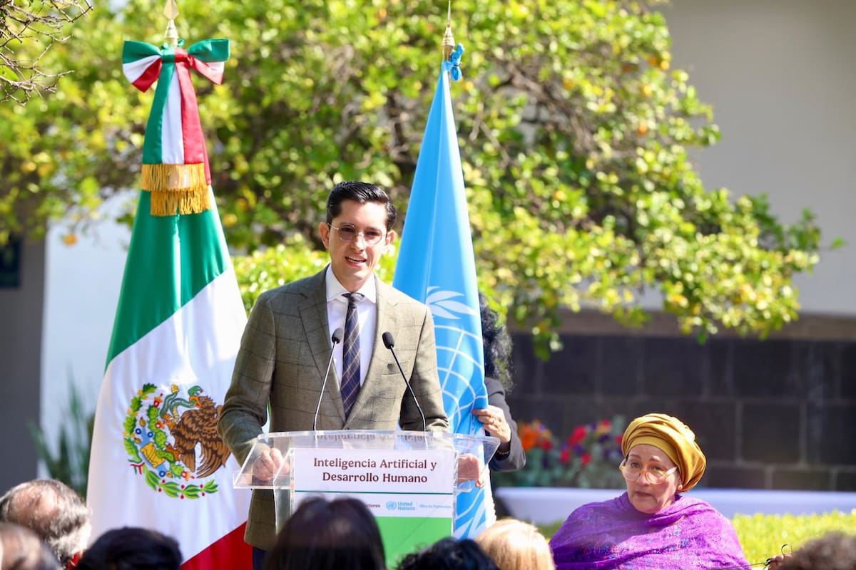 “El futuro se construye con valores”, Roberto Velasco pide ante la ONU reglas internacionales para que la inteligencia artificial respete los derechos humanos, reduzca desigualdades e incluya las culturas de América Latina