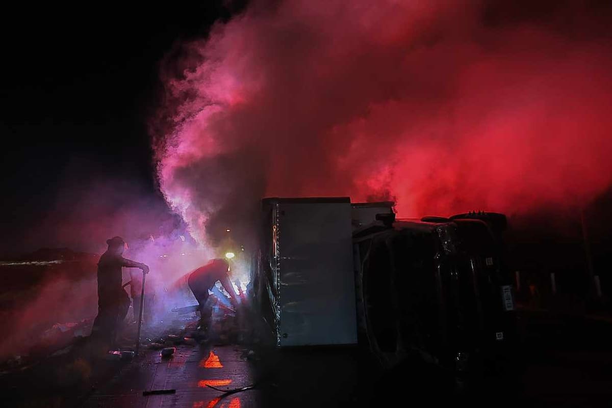 Fotos de choque e incendio. Eleazar Escobar/Archivo GH