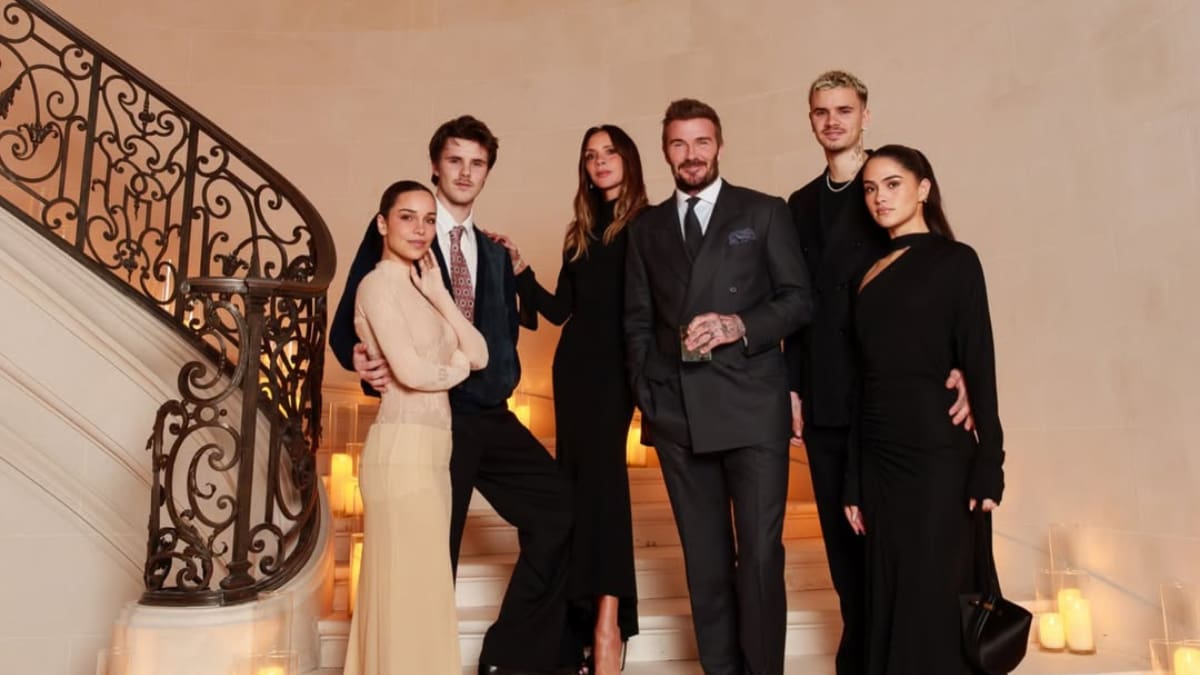 Victoria Beckham es condecorada en Francia en medio de pelea con su hijo Brooklyn: “No podría estar más agradecida”