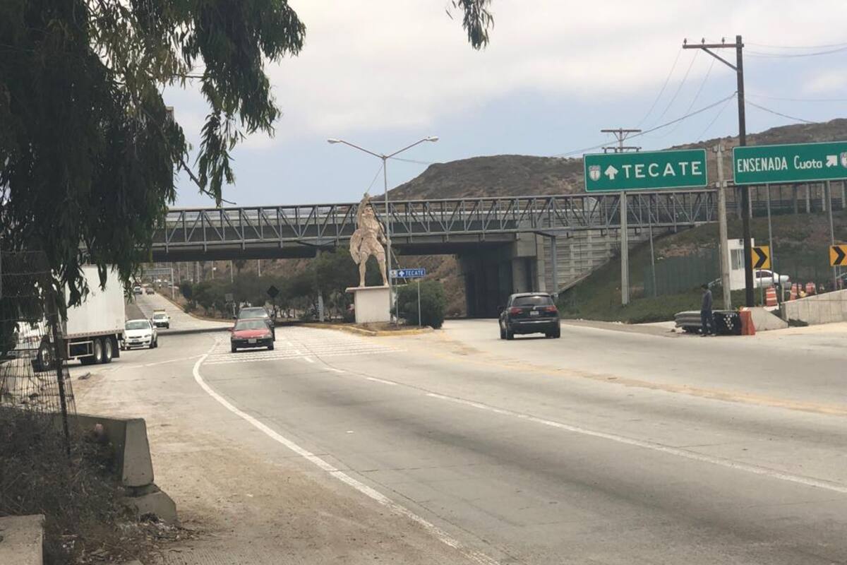 Continúa peligro vial en crucero del Corredor 2000 y Popotla en Rosarito