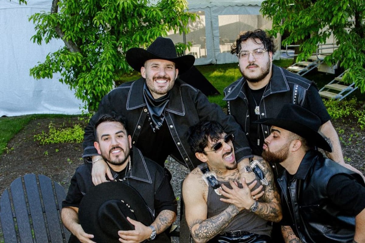 Grupo Frontera dona ganancias de su nuevo EP a la comunidad inmigrante