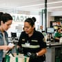 Revisar bolsas en tiendas: qué dice la ley en México y cuándo puedes negarte