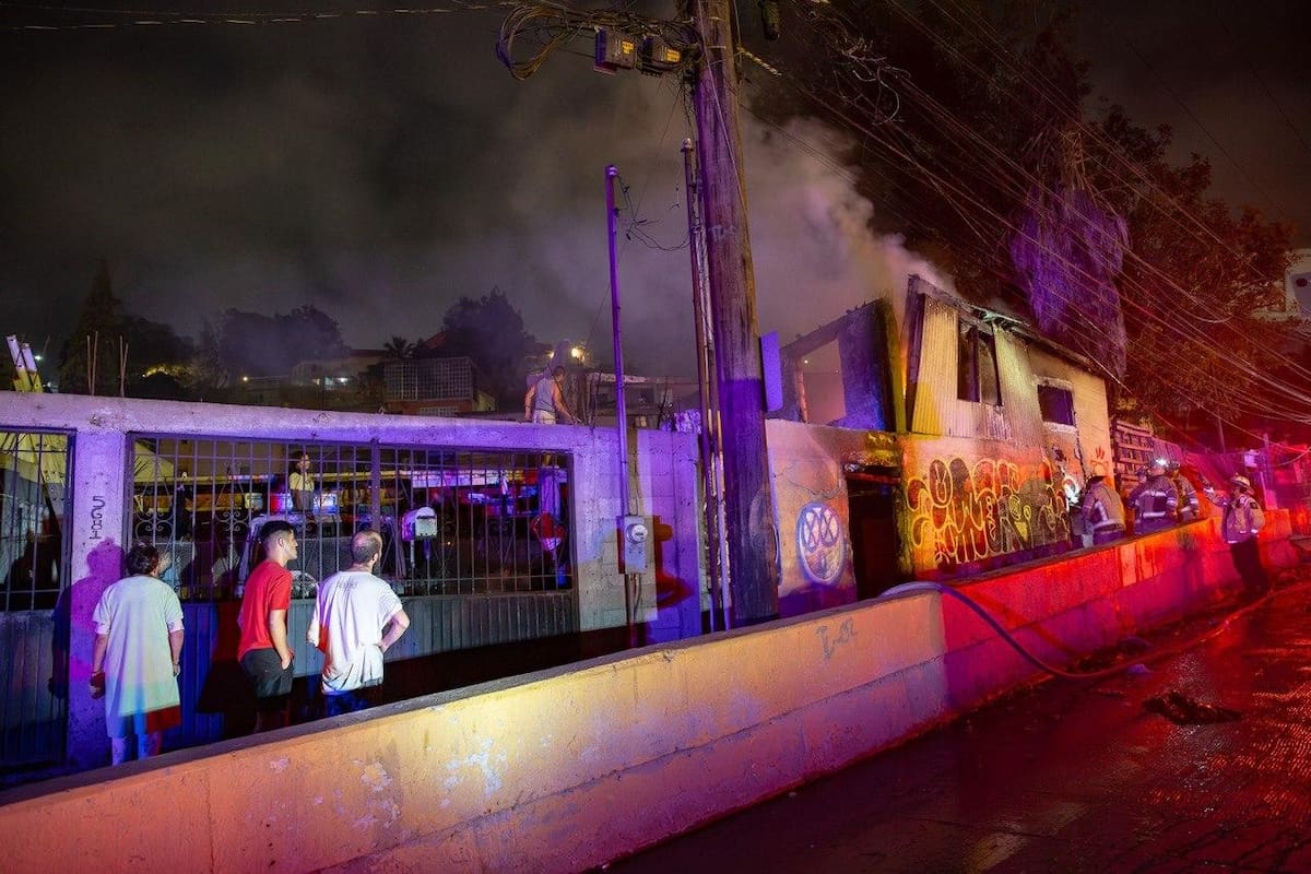 Se incendia por tercera ocasión vivienda abandonada en Avenida Internacional