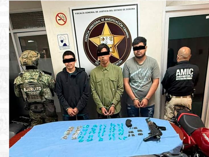 Aseguran fusil AK-47, drogas y vehículos robados en operativo en Cócorit; hay tres detenidos