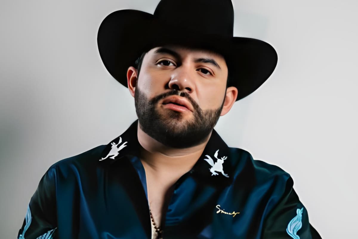 Abuchean y destrozan escenario de Luis R. Conriquez en Texcoco tras anunciar que dejará los corridos