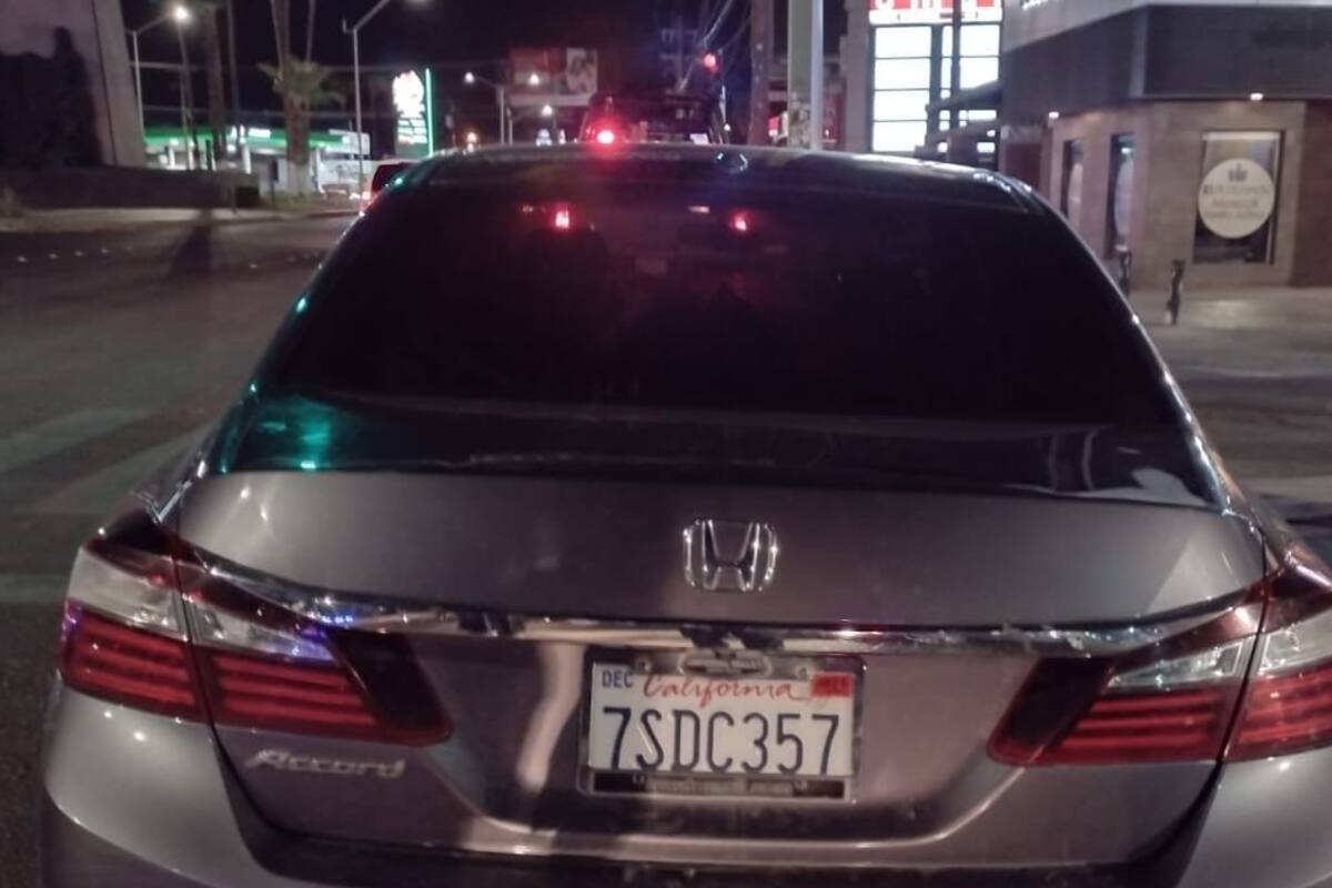 Hombres armados detenidos en punto vial; viajaban con una niña