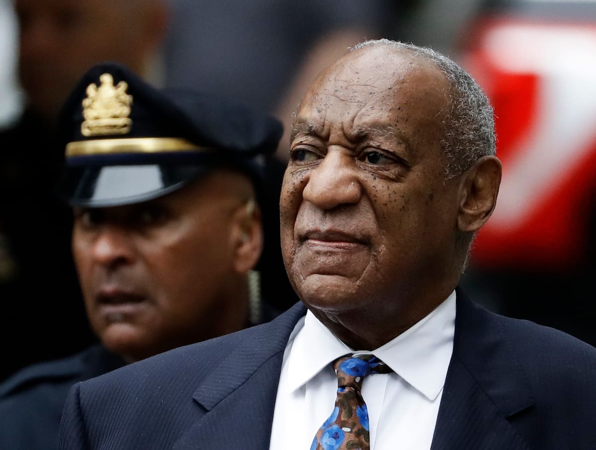 En esta foto del 24 de septiembre del 2018, Bill Cosby llega a la audiencia de su sentencia en el juzgado del condado de Montgomery, en Norristown, Pennsylvania. (AP Foto/Matt Slocum, Archivo)