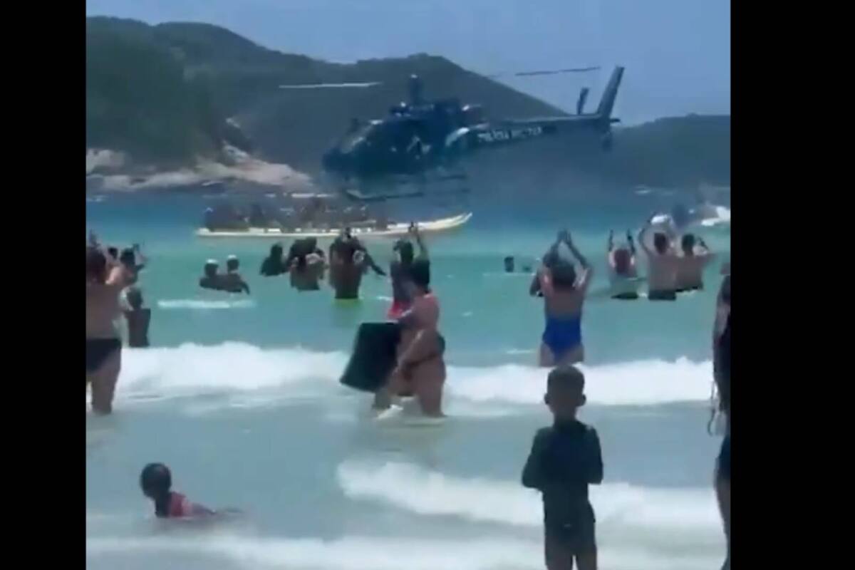Caída de un rifle desde un helicóptero sorprende a turistas en playa brasileña