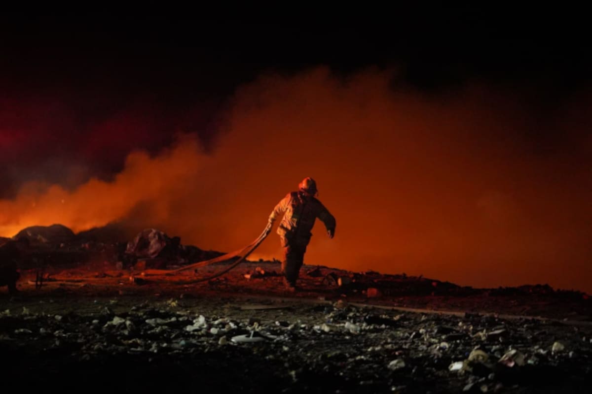 Se incendia basurero del ejido Hipólito Rentería; fuego ya está controlado