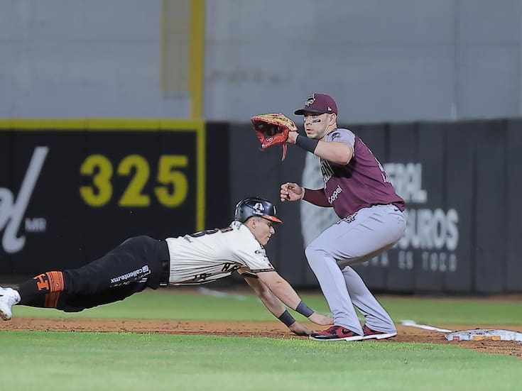 Blanquean Tomateros a Naranjeros en el primero de la serie