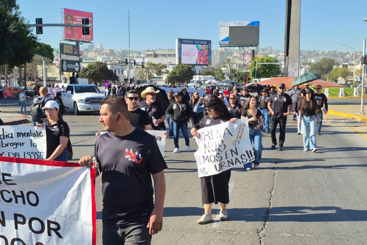 Anuncian maestros del CNTE toma de garita de San Ysidro en Tijuana como parte del paro nacional de 72 horas