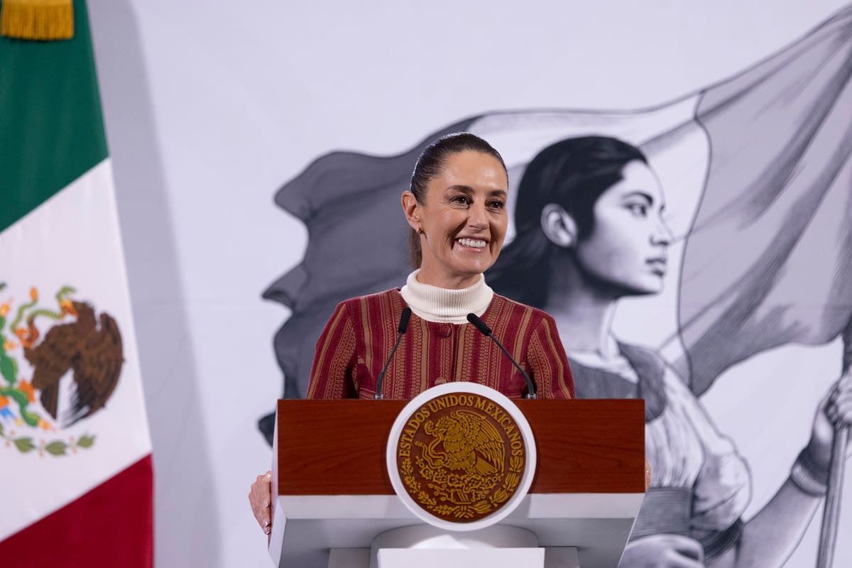 Cuauhtémoc, Ciudad de México, México, 7 de febrero de 2025.
La doctora Claudia Sheinbaum Pardo, presidenta Constitucional de los Estados Unidos Mexicanos en conferencia de prensa Matutina “Las mañaneras del pueblo”, en el Salón Tesorería de Palacio Nacional. La acompañan Claudia Curiel de Icaza, secretaria de Cultura; Nadia López García, coordinadora nacional de Literatura del Instituto Nacional de Bellas Artes y Literatura; Bertha Dimas Huacuz, Coordinadora General de Patrimonio Cultural y Educación Indígena del Instituto Nacional de los Pueblos Indígena; Miguel Elorza, coordinador de Infodemia y Bulmaro Juárez Pérez, divulgador de lenguas indígenas, presentador de la sección “Suave Patria”.
Foto: Presidencia