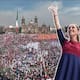 Sheinbaum afirma que la gente que acudió al Zócalo de los estados se organiza y “no viene caminando”