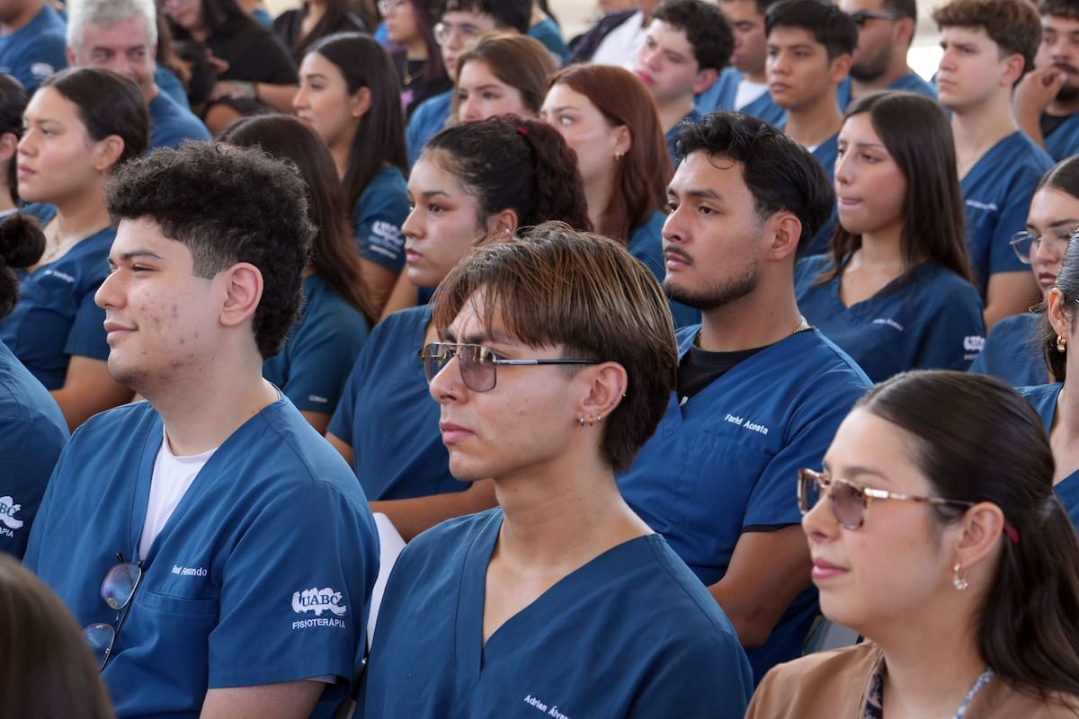 La UABC inauguró en Mexicali la primera Clínica Universitaria de Fisioterapia en Baja California, donde estudiantes realizarán prácticas con pacientes reales. Foto: Javier Gallegos