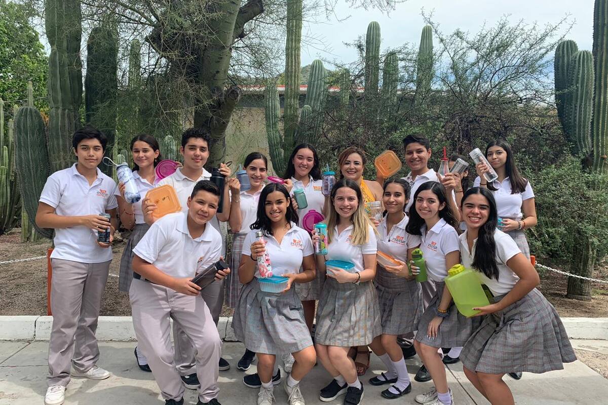 Estudiantes del Cobach Villa de Seris ¡se ponen verdes!