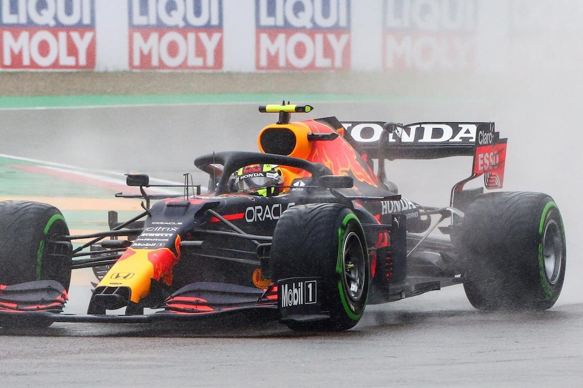 Error de "Checo" Pérez lo deja sin puntos en el GP de Emilia-Romagna