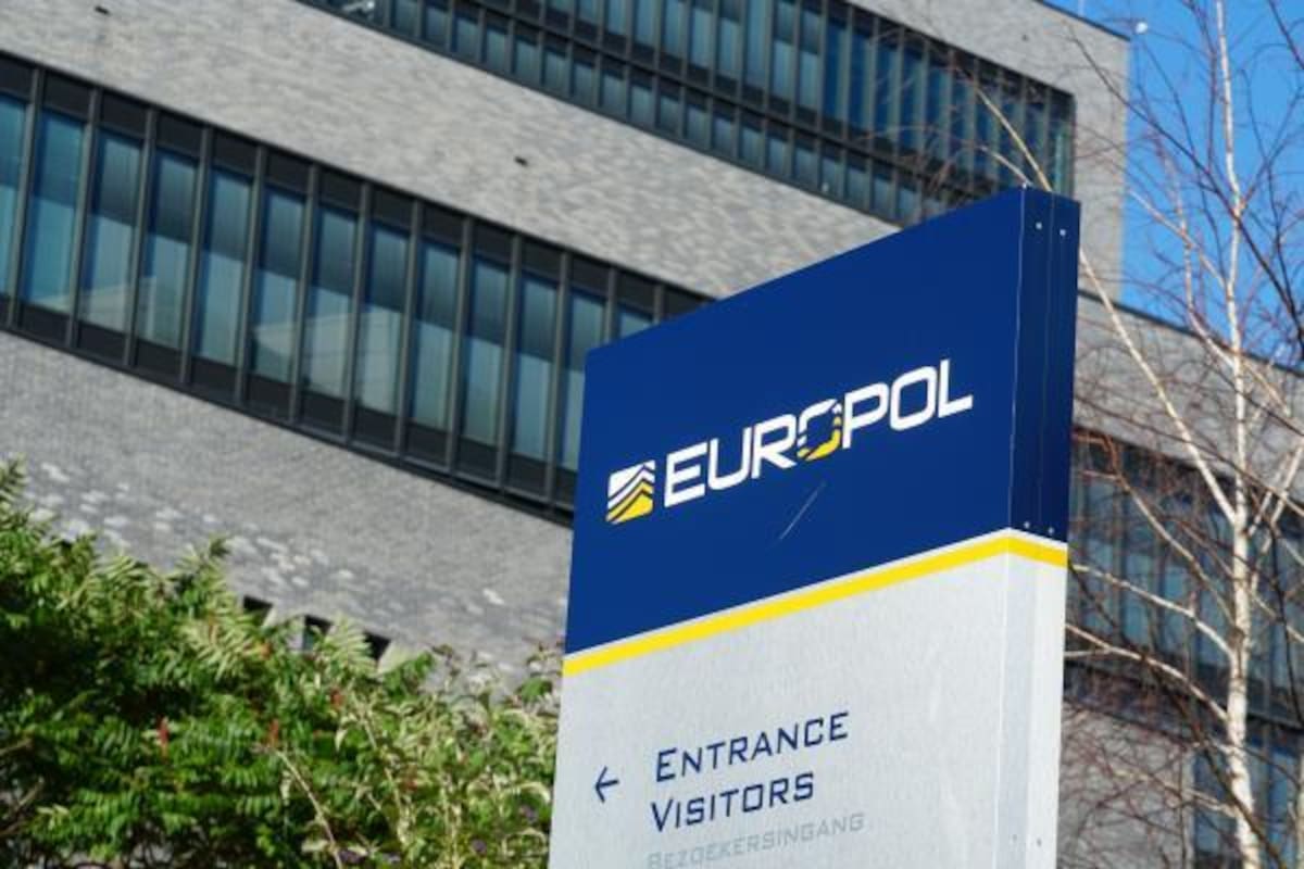 Crimen organizado aprovecha el uso de la inteligencia artificial con fines ilícitos, según Europol