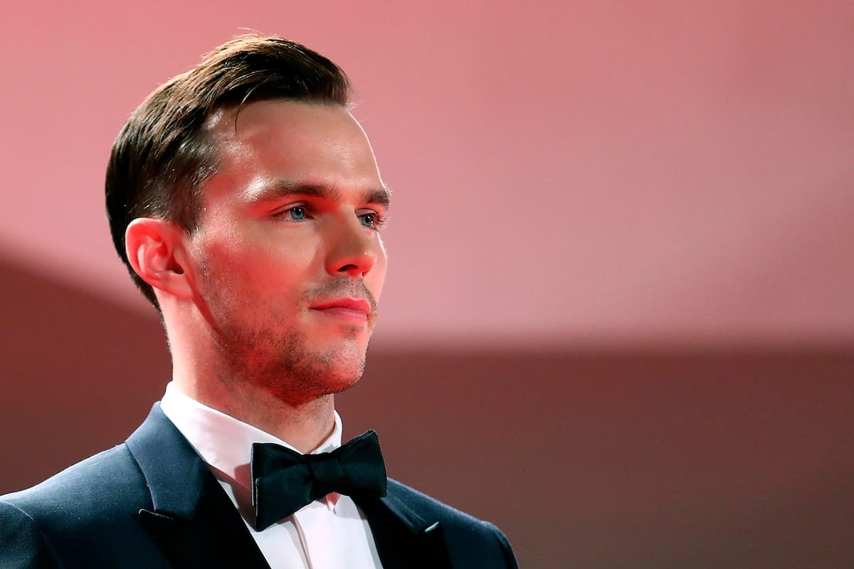 Nicholas Hoult se apunta para la nueva película de Misión Imposible