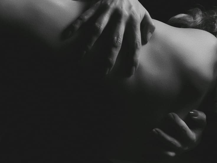 “Los 45”: la práctica sexual lenta que promete transformar el deseo y fortalecer la intimidad en pareja en 2025