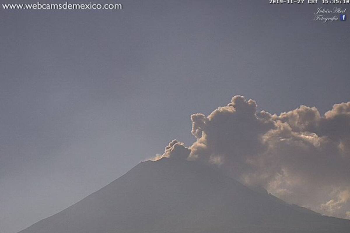 Vuelo casi llega a México y decide regresar a Amsterdam por erupción de volcán y caballos